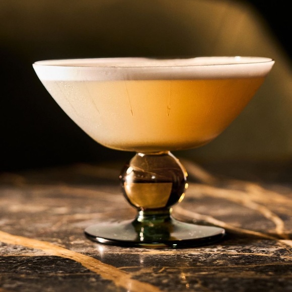 Maude Glass Flutes - Picture 2 of 11